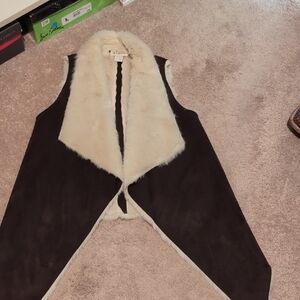 Ariat Cream Faux Fur Vest